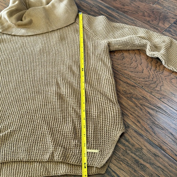 Michael Kors size small cowl neck sweater NWT - Picture 9 of 9